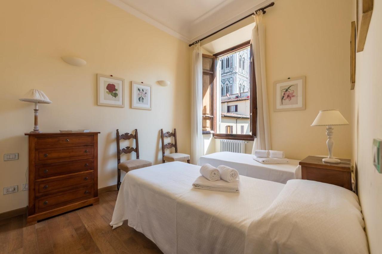 Charming 2Bed Apartment Overlooking Duomo - Hosted By Sweetstay Firenze Bagian luar foto